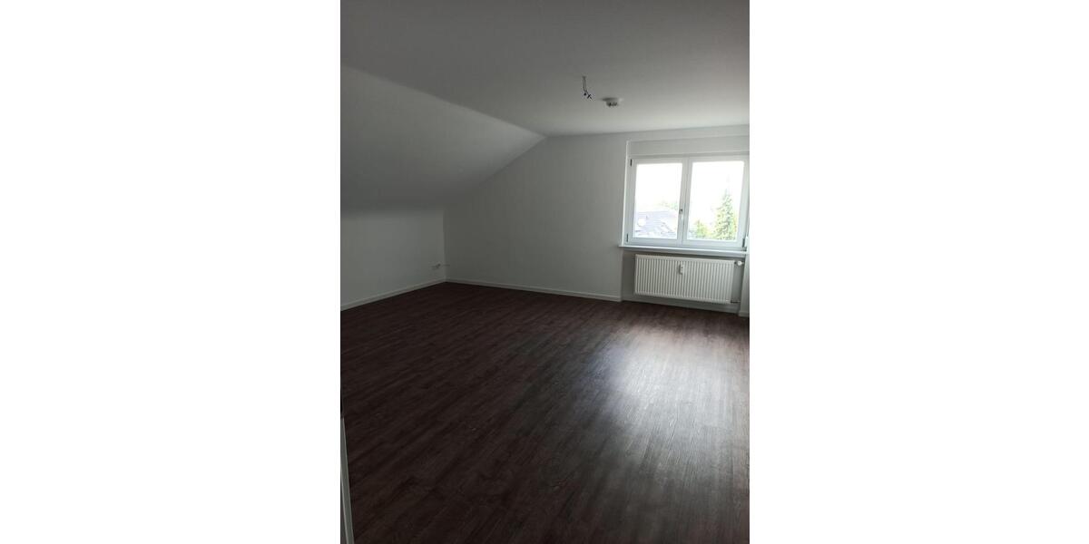Kippenheim – 3‑Zi.-DG‑Wohnung – hell & gepflegt – ab sofort frei 3 zimmer