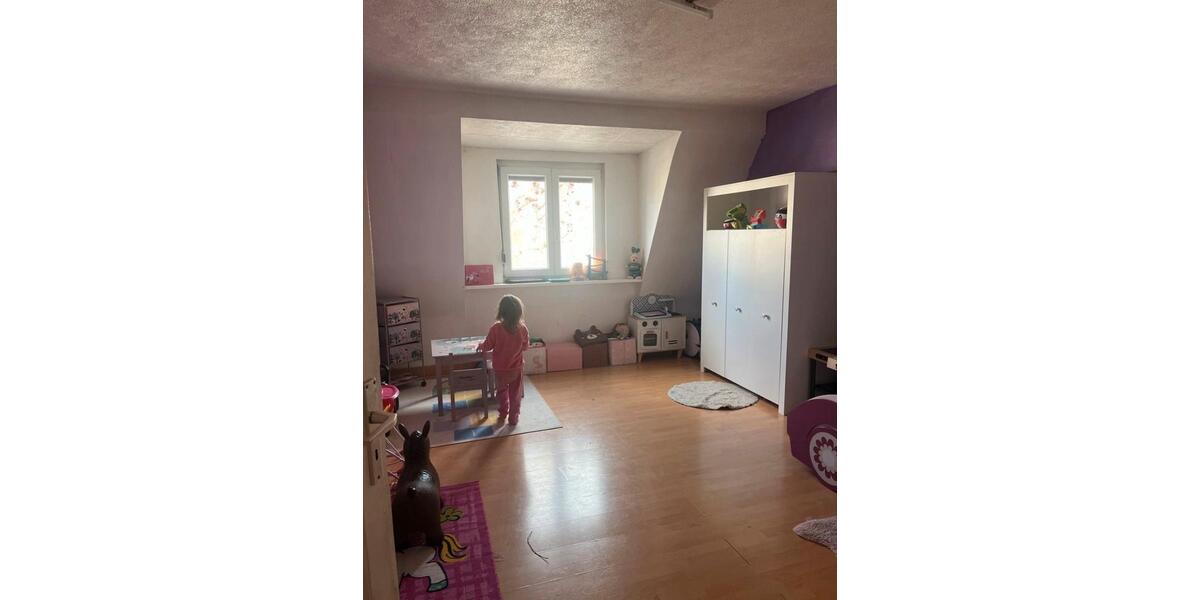 Etagenwohnung Völklingen - 4 Zimmer, 90 m&sup2;, 670&euro; | Angebot:26349882