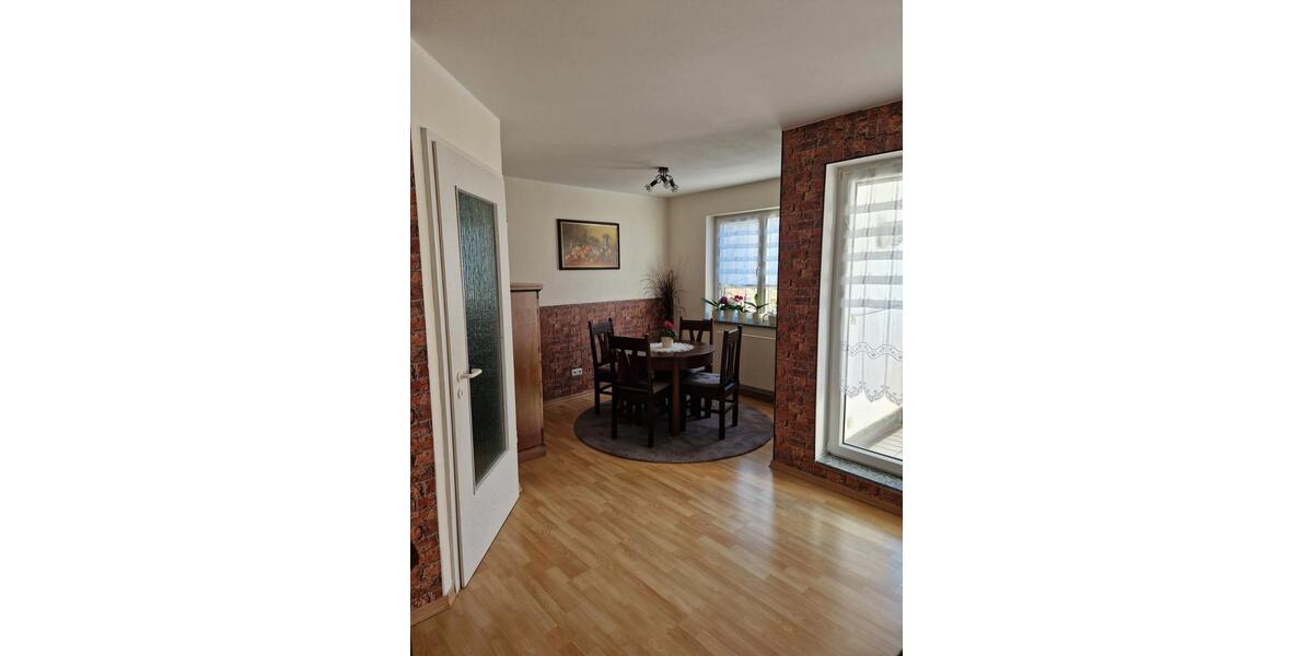 Etagenwohnung Dessau-Roßlau Roßlau - 3 Zimmer, 80 m&sup2;, 590&euro; | Angebot:26534911