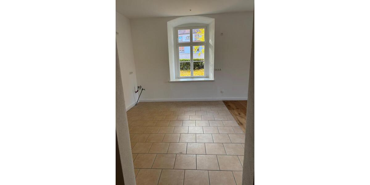 Erdgeschoßwohnung Gersfeld (Rhön) - 4 Zimmer, 87 m&sup2;, 1.175&euro; | Angebot:24223191