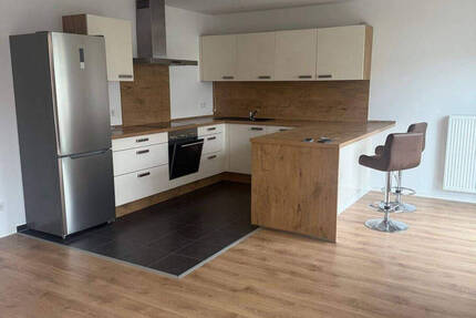 Haus Feucht - 6 Zimmer, 152 m&sup2;, 1.500&euro; | Angebot:26730698