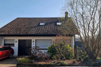 Wohnen auf Zeit Overath - 8 Zimmer, 215 m&sup2;, 1.750&euro; | Angebot:25449547