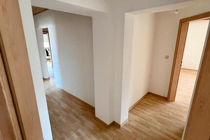 Wohnung Schwandorf - 4 Zimmer, 100 m&sup2;, 920&euro; | Angebot:24867403