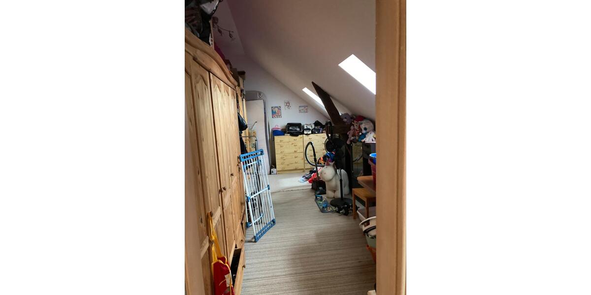 Dachgeschoßwohnung Egeln - 4 Zimmer, 134 m&sup2;, 700&euro; | Angebot:26698379
