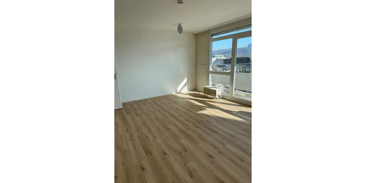 Etagenwohnung Lörrach - 3 Zimmer, 90 m&sup2;, 1.360&euro; | Angebot:24827969
