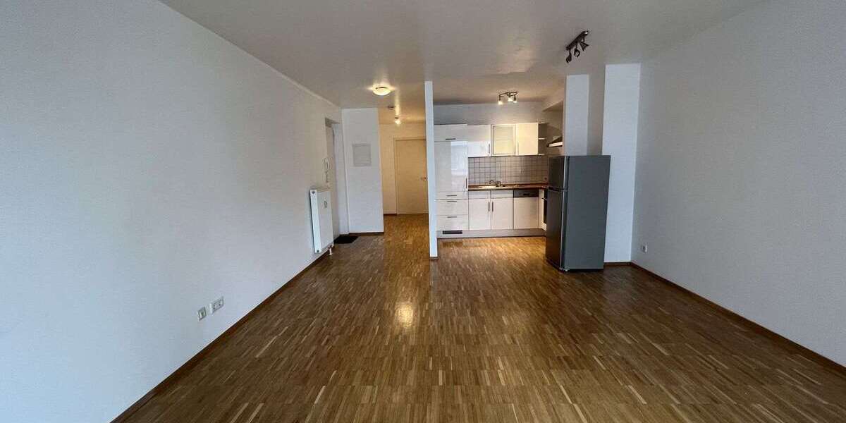 Etagenwohnung Singen - 2 Zimmer, 64 m&sup2;, 700&euro; | Angebot:27085266