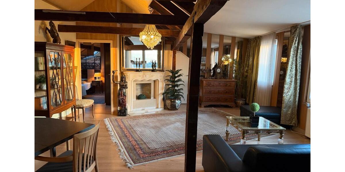 Dachgeschoßwohnung Düsseldorf Pempelfort - 3 Zimmer, 80 m&sup2;, 2.200&euro; | Angebot:26701749