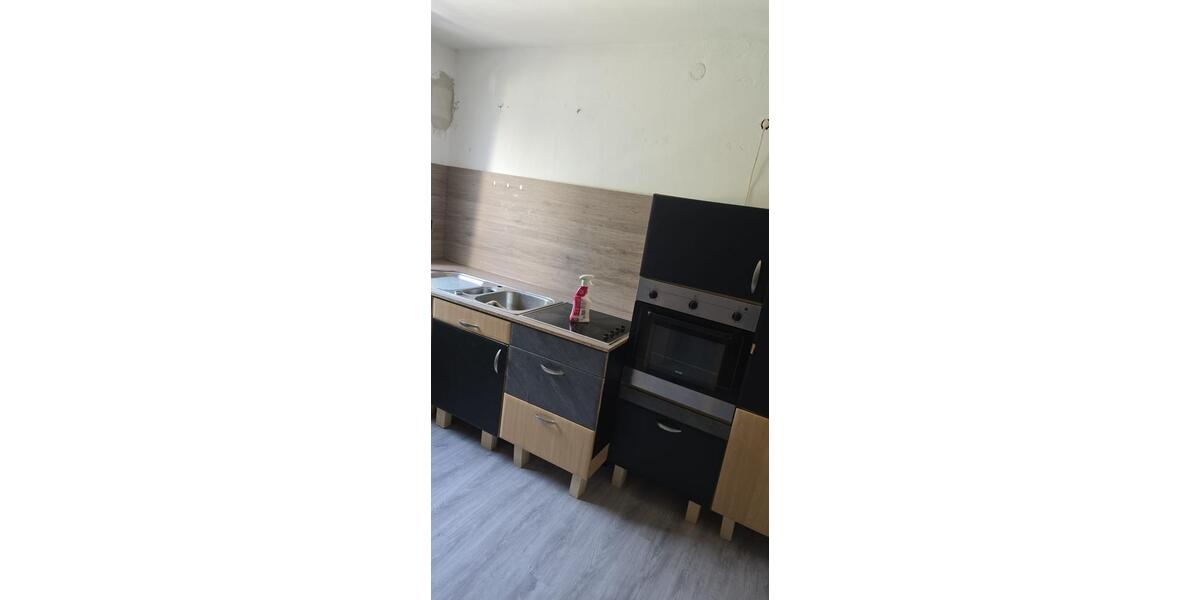 Etagenwohnung Eschwege - 4 Zimmer, 100 m&sup2;, 700&euro; | Angebot:24889953