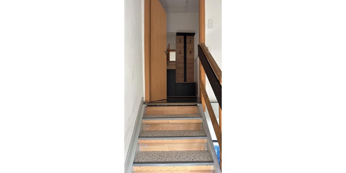 Dachgeschoßwohnung Arnsberg Rusch - 3 Zimmer, 60 m&sup2;, 750&euro; | Angebot:26042230