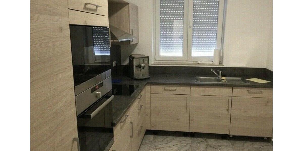 Damen WG Zimmer möbiliert in Friedrichshafen ca.200m Seenähe 1 zimmer