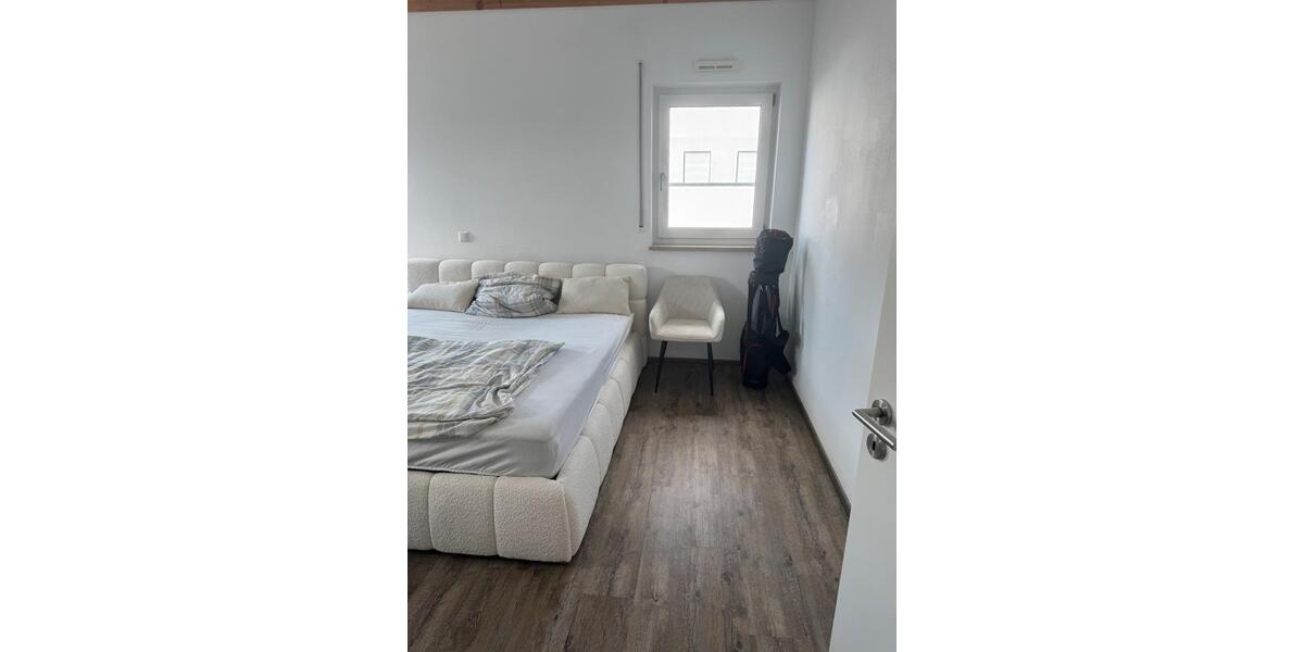 Etagenwohnung Pilsting - 2 Zimmer, 82 m&sup2;, 765&euro; | Angebot:25923222