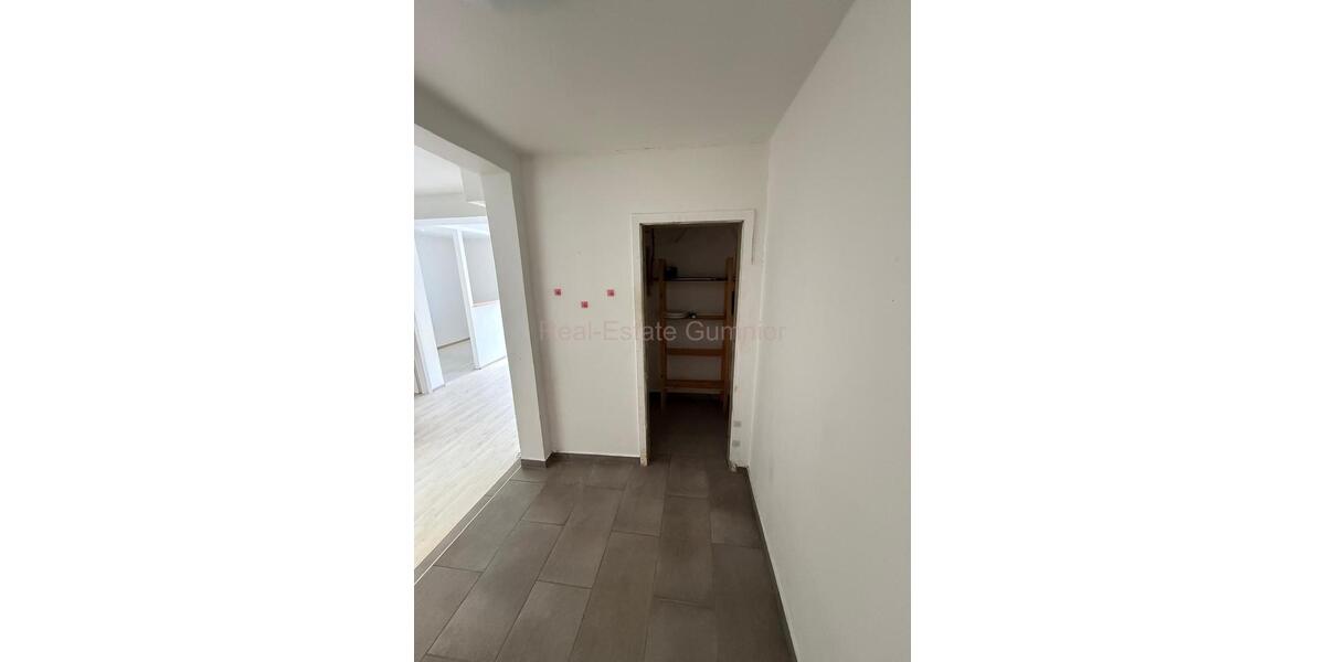 Erdgeschoßwohnung Windischeschenbach - 3 Zimmer, 60 m&sup2;, 535&euro; | Angebot:25869146