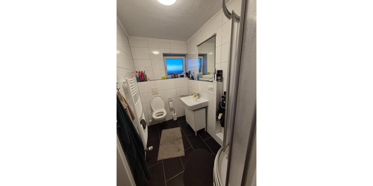 Dachgeschoßwohnung Papenburg - 5 Zimmer, 140 m&sup2;, 800&euro; | Angebot:25790301