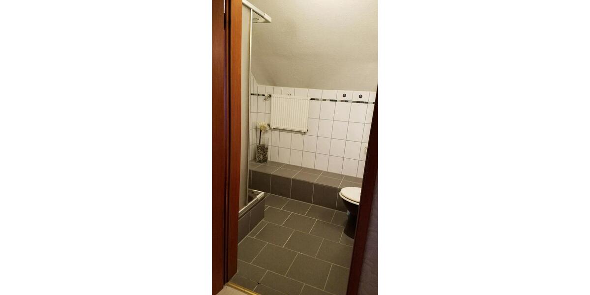 Dachgeschoßwohnung Troisdorf - 1 Zimmer, 38 m&sup2;, 520&euro; | Angebot:26702255