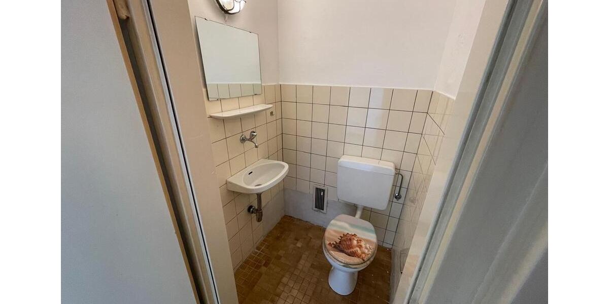 Dachgeschoßwohnung Mannheim - 2.5 Zimmer, 65 m&sup2;, 950&euro; | Angebot:25870592