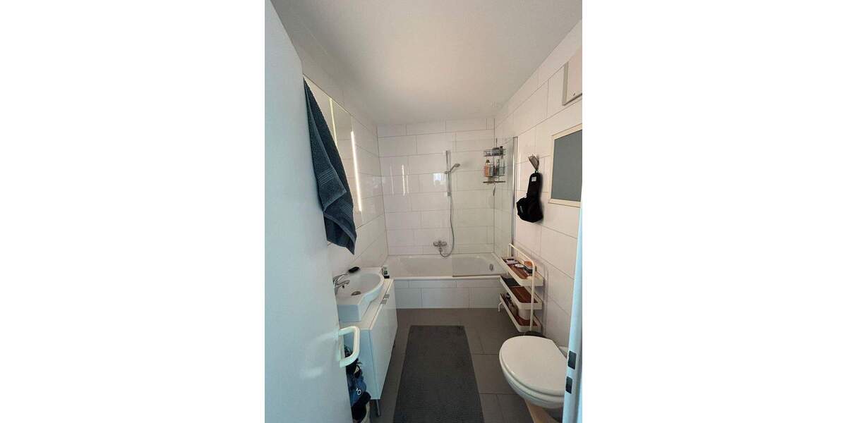 Etagenwohnung Hamburg Uhlenhorst - 3 Zimmer, 121 m&sup2;, 2.600&euro; | Angebot:24545946