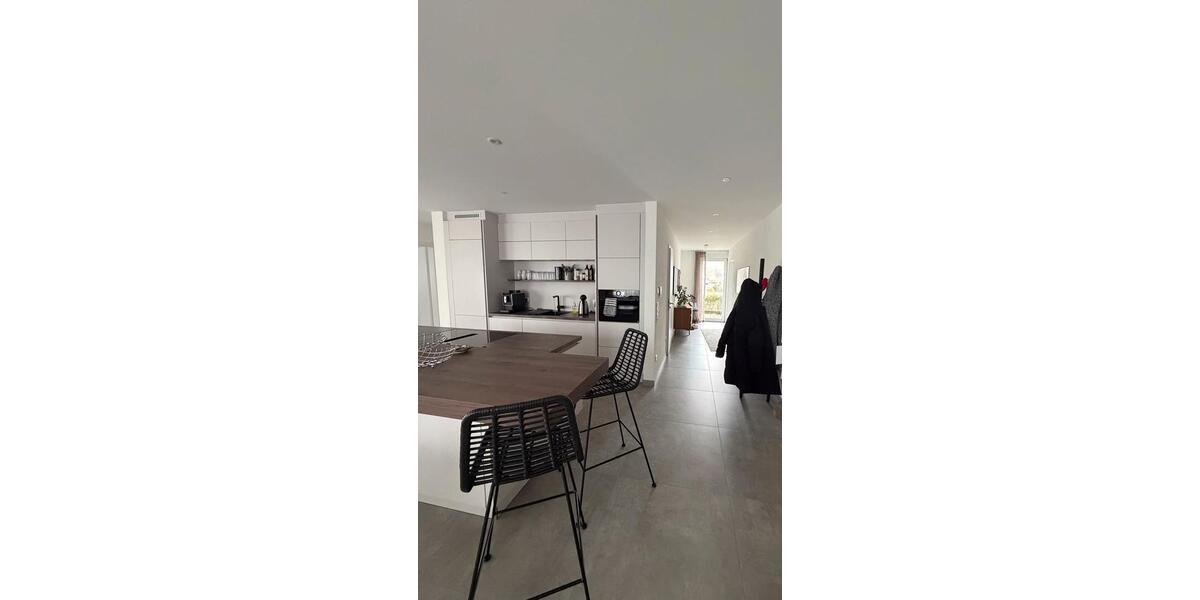 Erdgeschoßwohnung Überlingen - 3.5 Zimmer, 107 m&sup2;, 1.600&euro; | Angebot:24750332