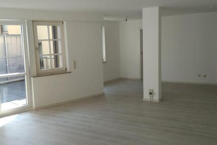 Wohnung Stuttgart Luginsland - 3 Zimmer, 105 m&sup2;, 1.200&euro; | Angebot:26480210