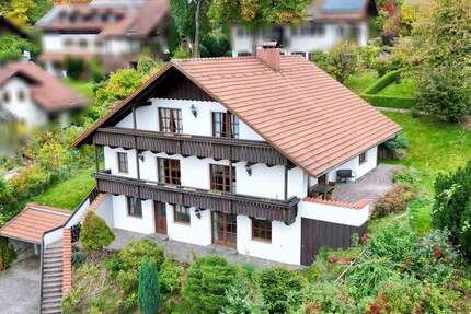 Wohnung Deggendorf - 2 Zimmer, 72 m&sup2;, 720&euro; | Angebot:25192272