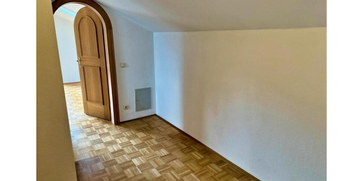 Dachgeschoßwohnung Garmisch-Partenkirchen Breitenau - 2 Zimmer, 53 m&sup2;, 900&euro; | Angebot:26634318