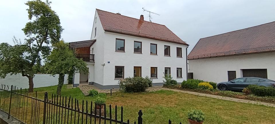 Erdgeschoßwohnung Langquaid - 3 Zimmer, 68 m&sup2;, 680&euro; | Angebot:26620683