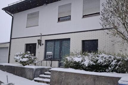 Haus Bestwig - 4 Zimmer, 80 m&sup2;, 44&euro; | Angebot:25374191