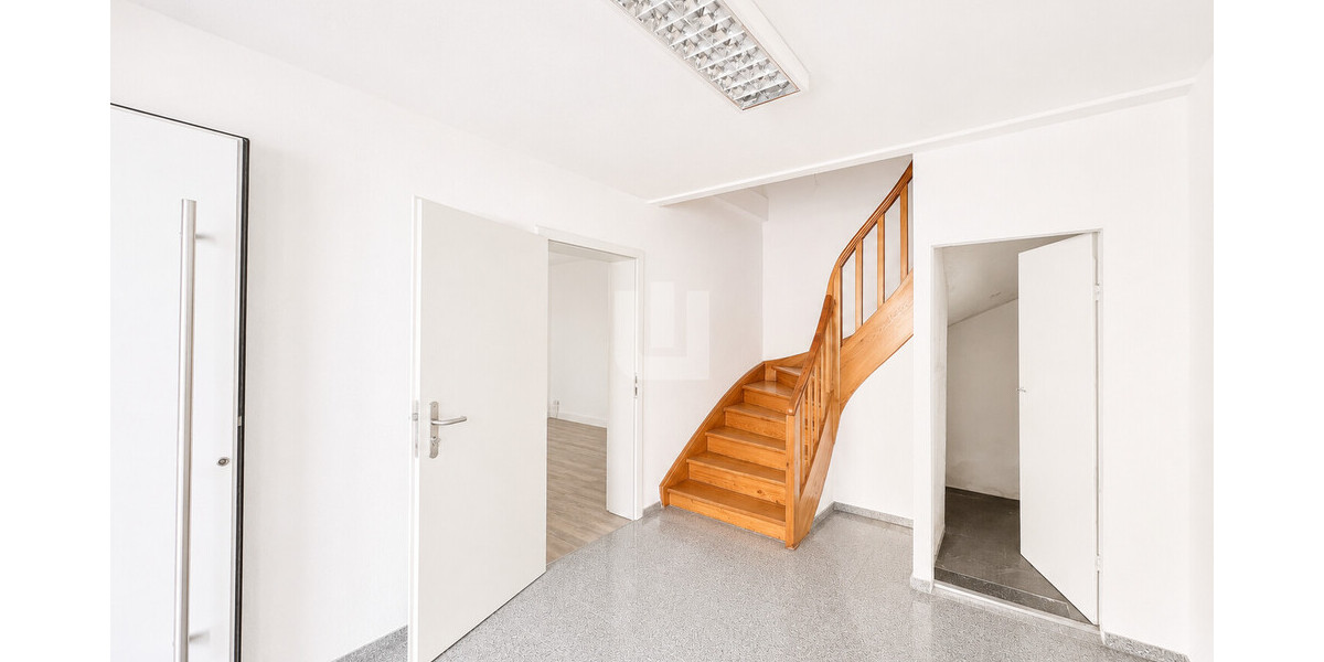 WINDISCH IMMOBILIEN – Renovierte Bürofläche in begehrter Lage von München-Pasing – bezugsfrei! - Gewerbeobjekt München / Pasing Pasing | Angebot:27018979