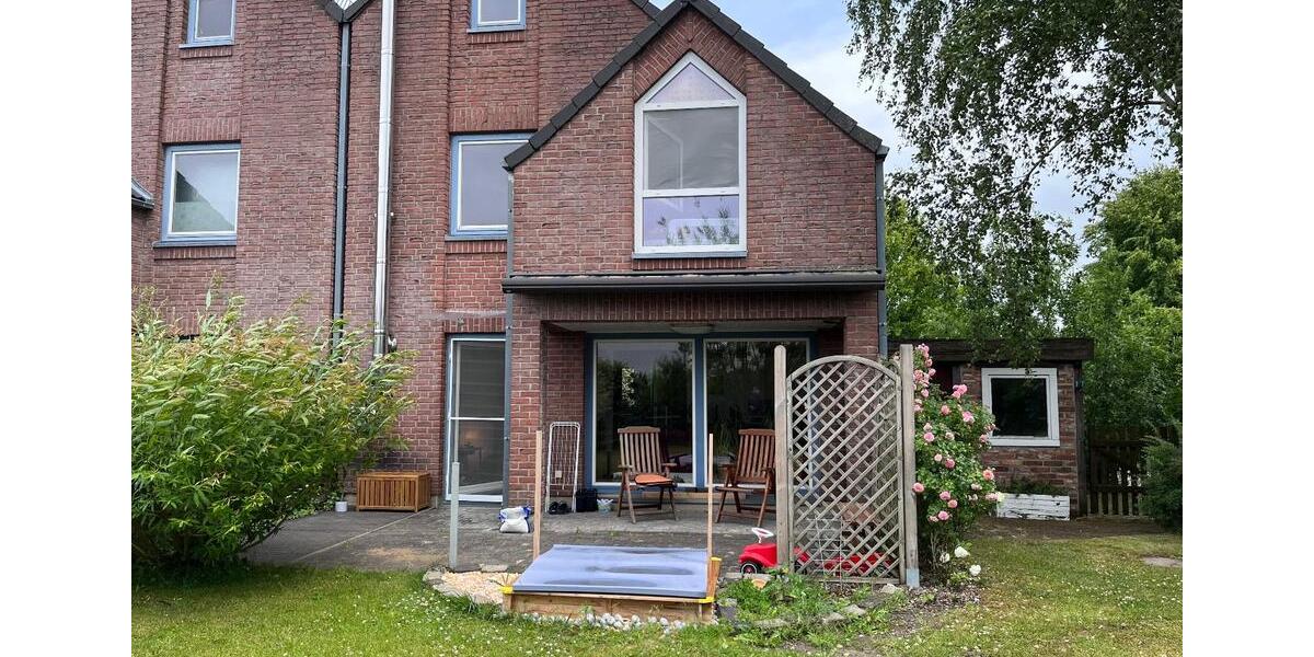 Doppelhaushälfte Diesdorf - 5 Zimmer, 110 m&sup2;, 950&euro; | Angebot:24979279