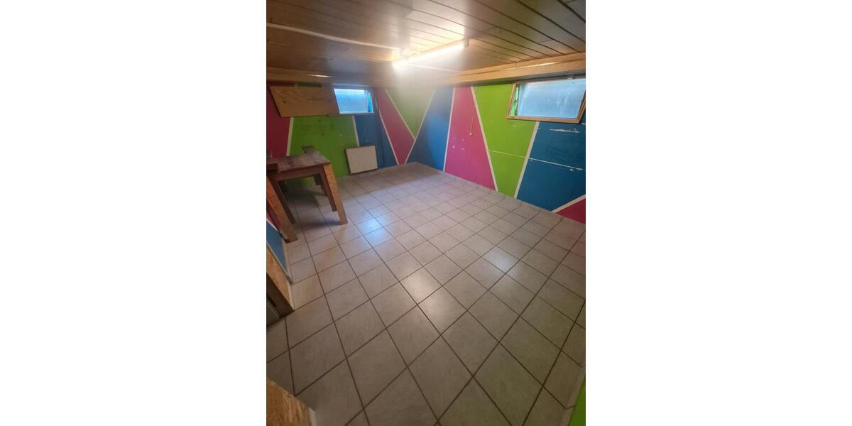 Dachgeschoßwohnung Genderkingen - 3 Zimmer, 92 m&sup2;, 920&euro; | Angebot:26517891