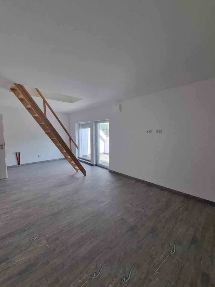 Moderne 5-Zimmerwohnung mit Balkon, Top-Ausstattung & nachhaltiger Energietechnik zu vermieten