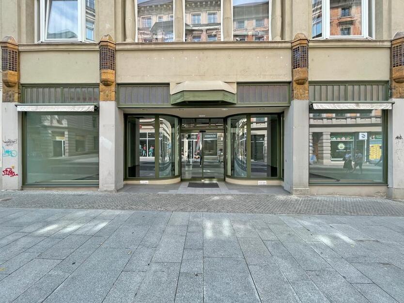 Großzügige Ladenfläche in der Fussgängerzone - Leipziger Straße