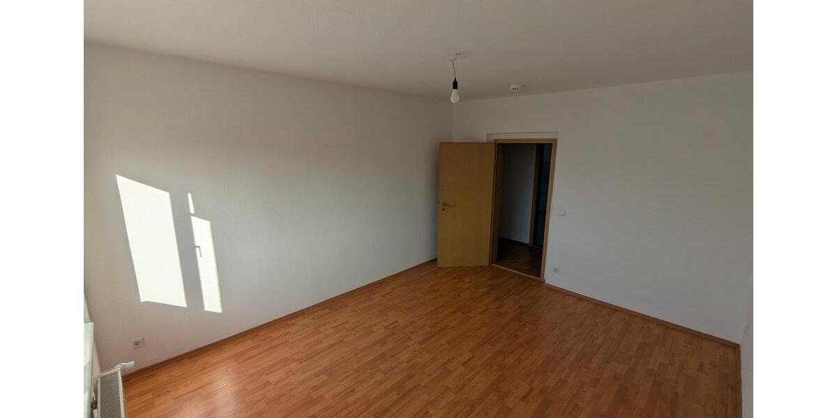 Etagenwohnung Zeitz - 3 Zimmer, 61 m&sup2;, 430&euro; | Angebot:26532605