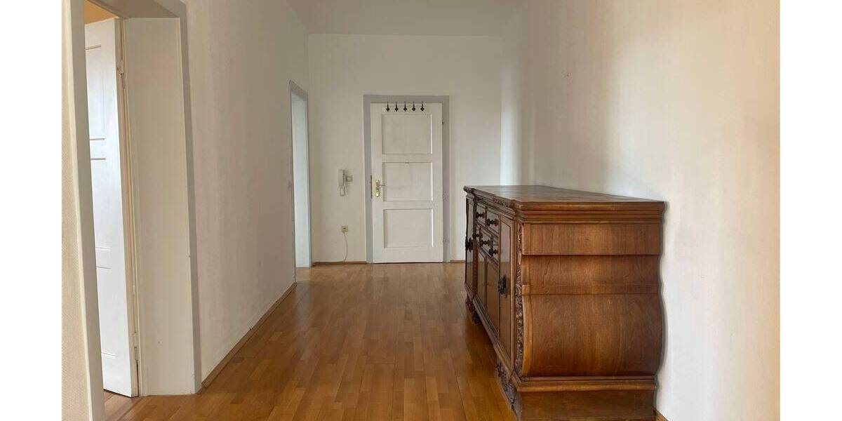 Etagenwohnung Rastatt - 3 Zimmer, 112 m&sup2;, 960&euro; | Angebot:26154386