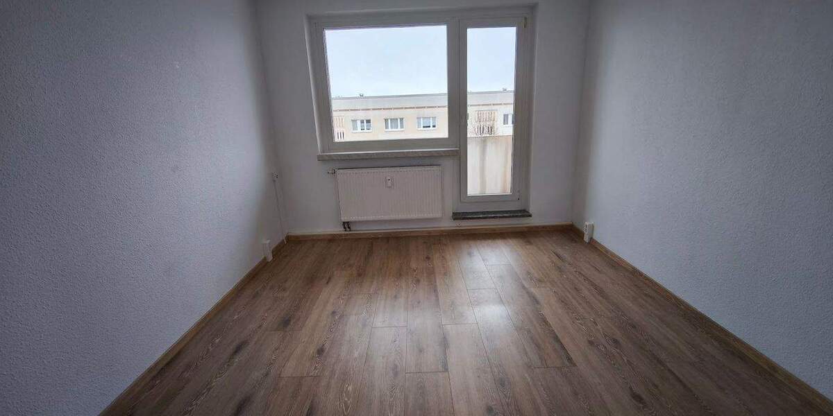 Etagenwohnung Sangerhausen - 6 Zimmer, 119 m&sup2;, 705&euro; | Angebot:25695026