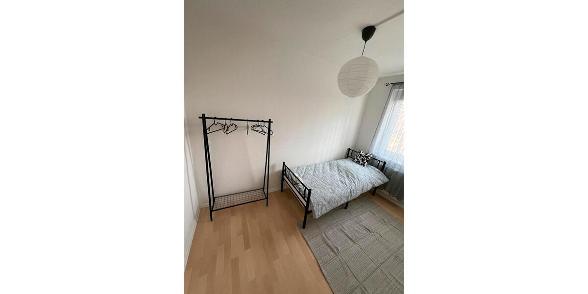 Etagenwohnung Erfurt Gispersleben - 3 Zimmer, 20 m&sup2;, 500&euro; | Angebot:24974036
