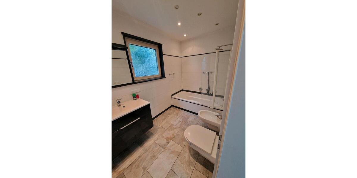 Erdgeschoßwohnung Duisburg Duisburg-Mitte - 2 Zimmer, 61 m&sup2;, 800&euro; | Angebot:26602690