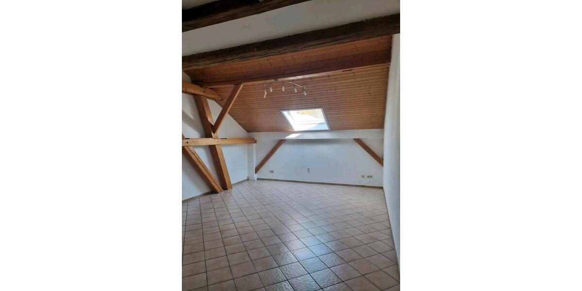 Dachgeschoßwohnung Wasserburg am Inn - 3 Zimmer, 97 m&sup2;, 1.100&euro; | Angebot:26232116