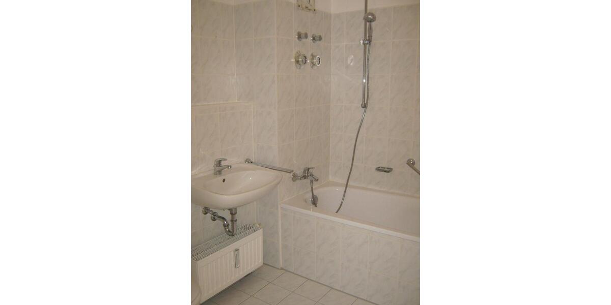 Dachgeschoßwohnung Limbach-Oberfrohna Oberfrohna - 1 Zimmer, 40 m&sup2;, 250&euro; | Angebot:24689805