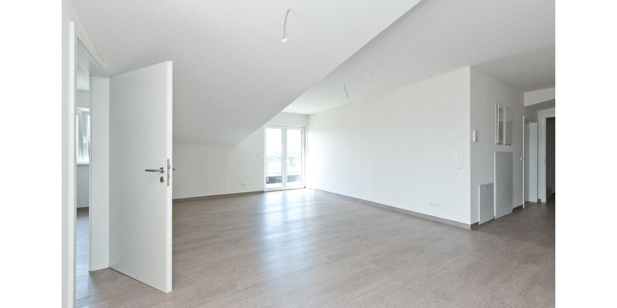 Etagenwohnung Waren (Müritz) - 3 Zimmer, 125 m&sup2;, 1.996&euro; | Angebot:24768300