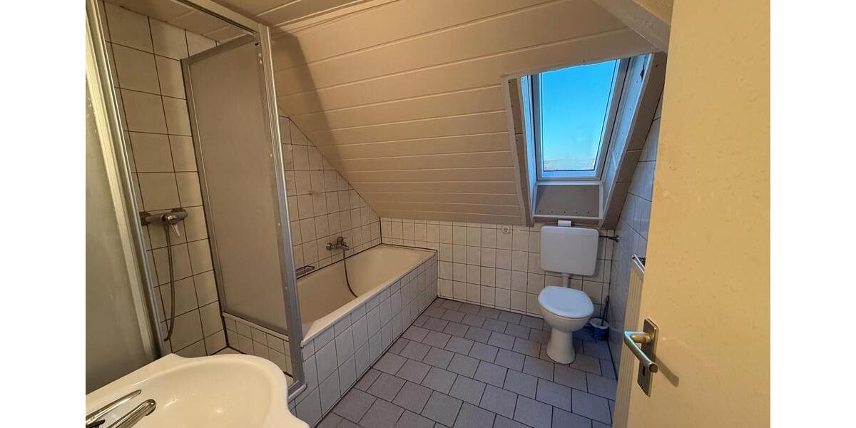 Dachgeschoßwohnung Bad Oeynhausen - 2 Zimmer, 63 m&sup2;, 450&euro; | Angebot:26414748