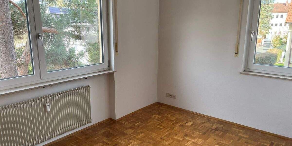 Etagenwohnung Nürnberg Zerzabelshof - 4 Zimmer, 115 m&sup2;, 1.350&euro; | Angebot:26672598