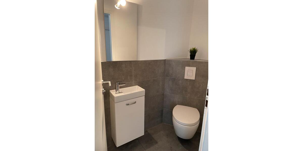 Erdgeschoßwohnung Bad Windsheim - 4 Zimmer, 125 m&sup2;, 1.200&euro; | Angebot:26413721