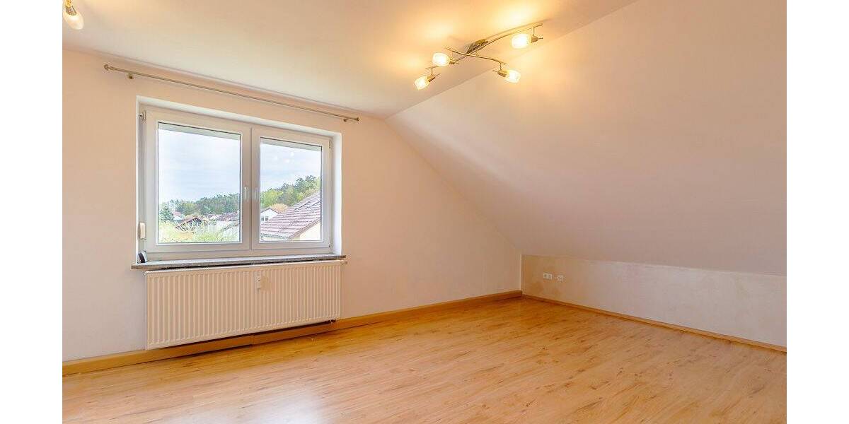 Etagenwohnung Bayreuth / Aichig Aichig - 2 Zimmer, 65 m&sup2;, 690&euro; | Angebot:26472965
