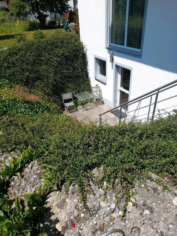 Geräumigte Kellergeschos Wohnung