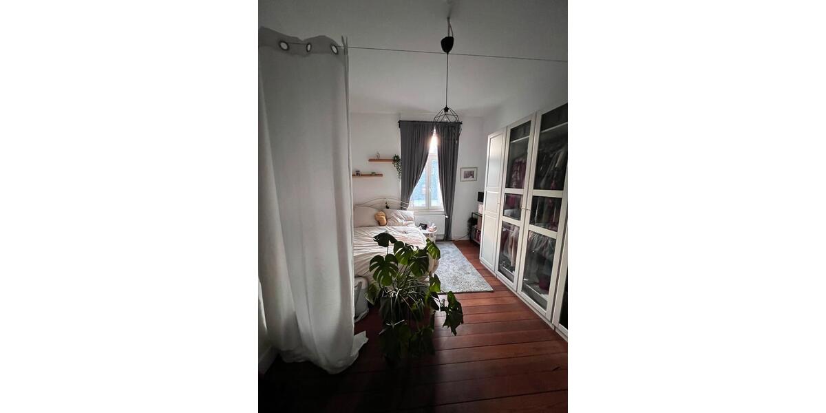 Etagenwohnung Wiesbaden Biebrich - 2.5 Zimmer, 66 m&sup2;, 940&euro; | Angebot:26665879