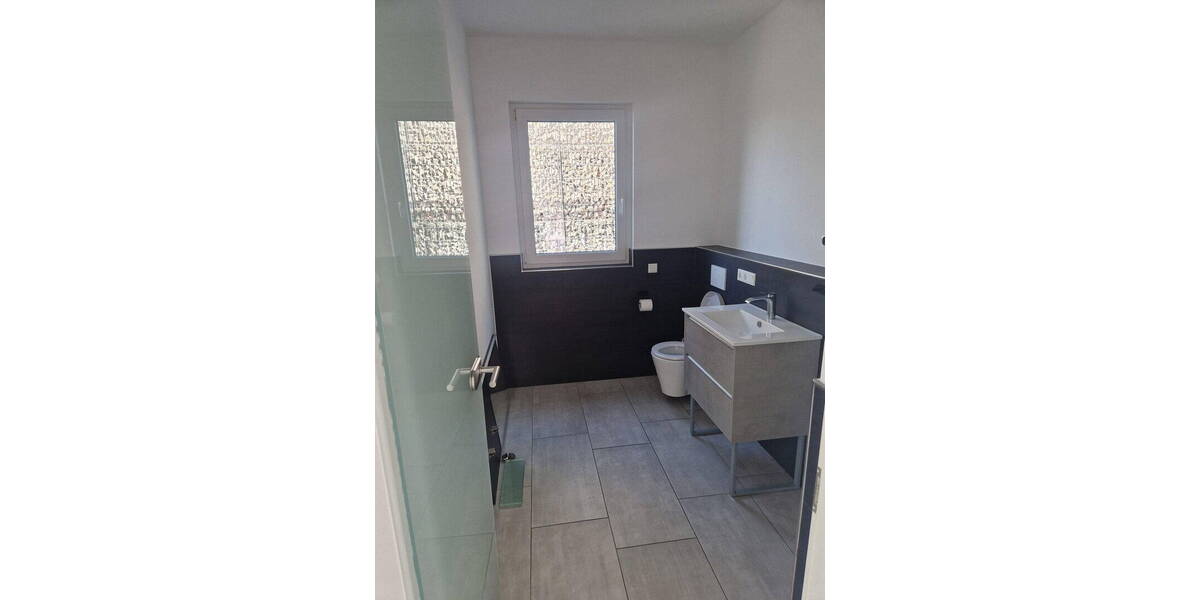 Terrassenwohnung 79639 Grenzach Wyhlen Wyhlen - 4 Zimmer, 155 m&sup2;, 1.950&euro; | Angebot:26330471