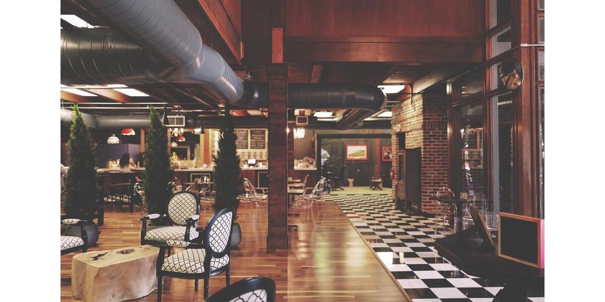 Gut laufende Bar, Raucherlokal zu verpachten. zimmer