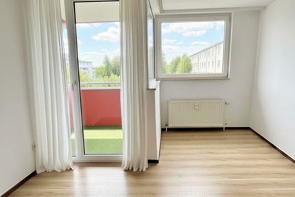 Helle 1-Zimmer-Wohnung in Homburg mit Ausblick zimmer