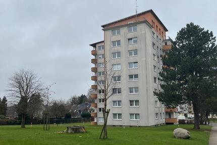 Bezahlbare 2,5-Zimmer-Wohnung im Lundweg 2 (Hochhaus) frei! 2 zimmer