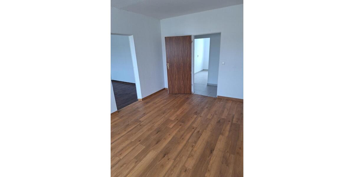 Etagenwohnung Sömmerda - 2 Zimmer, 49 m&sup2;, 321&euro; | Angebot:24710989